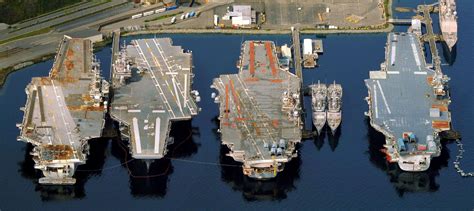 Coppermine Photo Gallery - Last additions/Four Retired Carriers ...