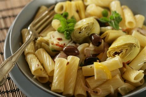 Kalamata olives and artichoke pasta | Mediterranean Diet, Healthy Greek ...