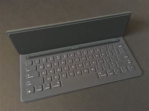 Review: Apple Smart Keyboard for iPad Pro