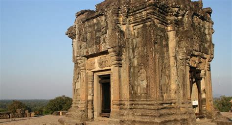 Phnom Bakheng: Explore The Magnificent Of Angkor Complex