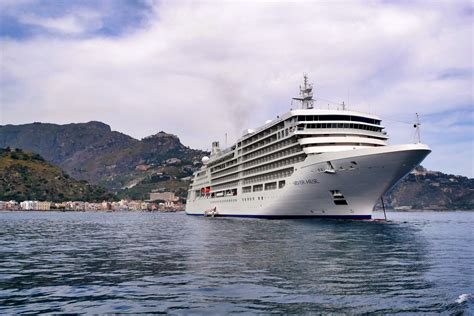 Silver Muse - A New Standard of Luxury from Silversea — CruiseReport.com