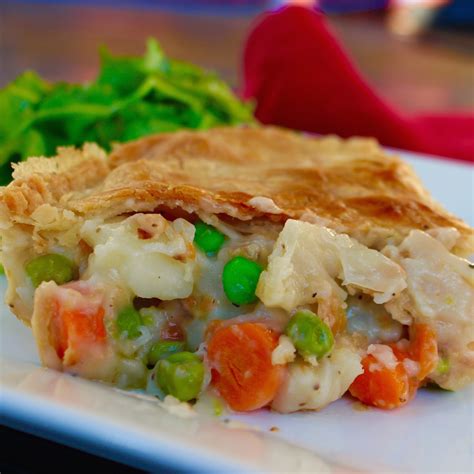 The tastiest veggie pot pie recipe | WHAT the HECK do I eat NOW