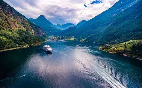 Seven ways to get active on a Norwegian Fjord Cruise