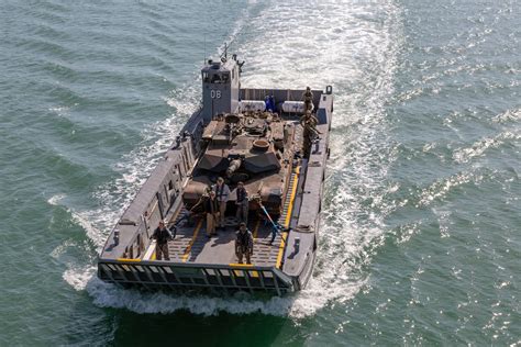 SNAFU!: Australian Navy LCM-1E transports an M1A1 from ship to shore ...