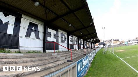 Maidenhead United to buy council land for new stadium - BBC News