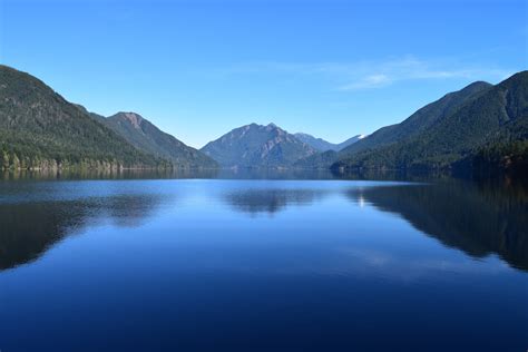 Lake Crescent in Olympic National Park | Olympic Hiking Co.