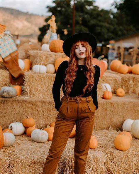 Pumpkin patch bb 🎃🎃🎃 @carmenlopezphoto | Pumpkin patch outfit, Redhead ...