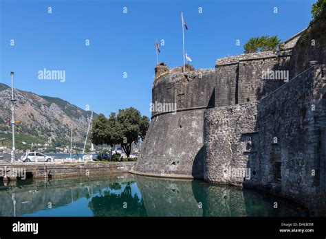 Kotor Old City walls, South Entrance, Kotor, UNESCO World Heritage Site ...