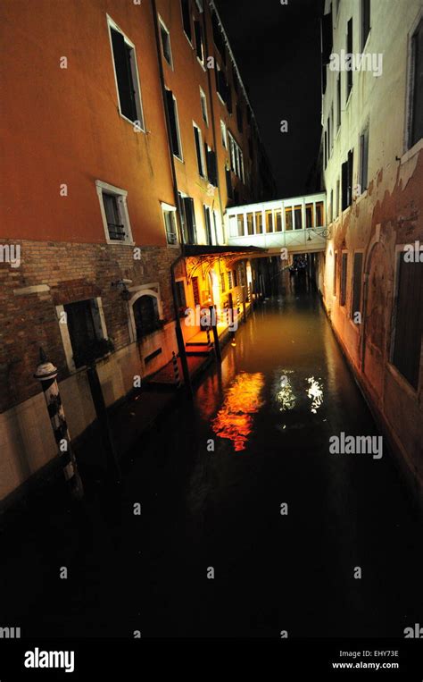 Venice canal at night Stock Photo - Alamy