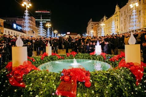 VIDEO: Advent in Zagreb officially opens with lighting of first candle ...