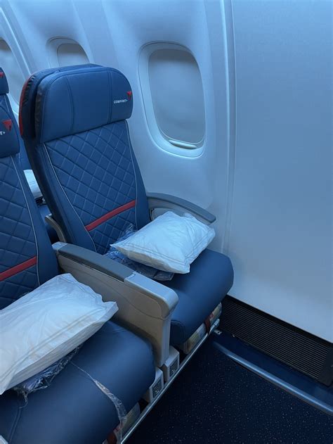 Best Delta One Seats On 767 300 | Elcho Table