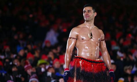 The "Shirtless Tonga Guy" Was At The 2018 Olympic Closing Ceremony ...