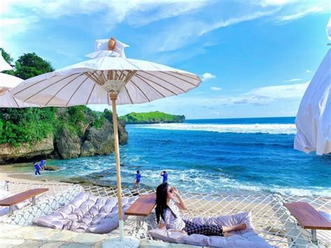 Pesona Baru Wisata Pantai Slili di Gungungkidul - Bakpia Mutiara Jogja