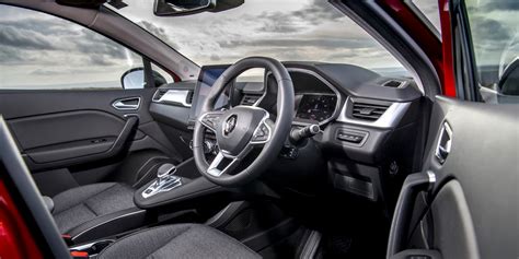 Renault Captur Interior & Infotainment | carwow