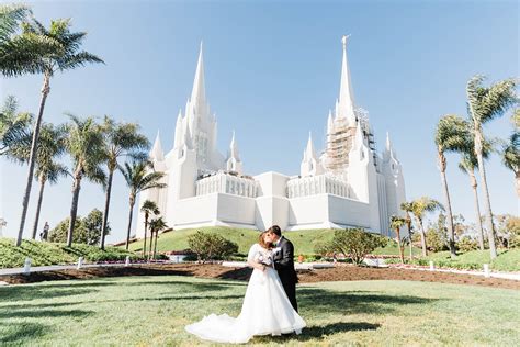 Sunny Spring Wedding at the San Diego Temple || San Diego, California ...