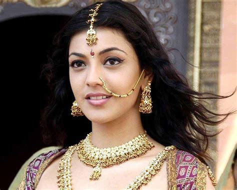 Kajal Agarwal Wallpapers In Magadheera