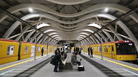 Renovated Shibuya metro station with M-shaped roof begins service