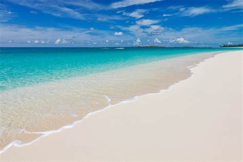 5 Best Beaches in Nassau for Cruisers