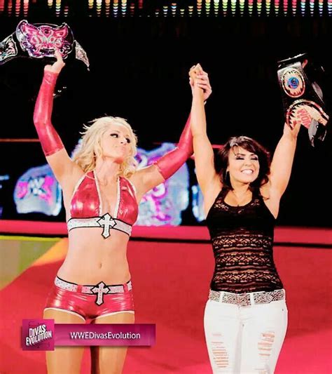 Michelle McCool was the first divas to hold the WWE Divas Champion ...