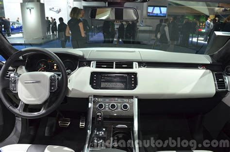 Comments on: 2017 Range Rover Sport's interior spied for the first time