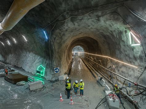 Drone for railway tunnels inspection