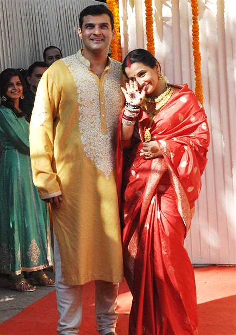 PIX: Vidya Balan weds Siddharth Roy Kapur - Rediff.com Movies