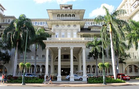 The Moana Surfrider hotel - Everything you want to know