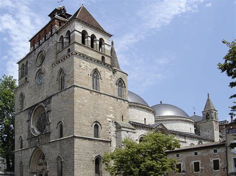 ARCH161: Cathedral of Cahors, France, 11th Century