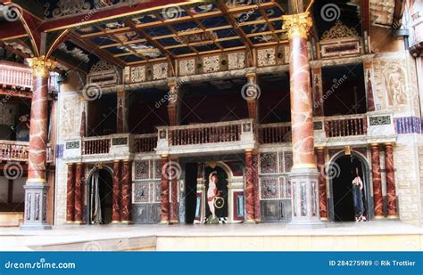 Shakespeare S Globe Theatre Editorial Stock Image - Image of stage ...