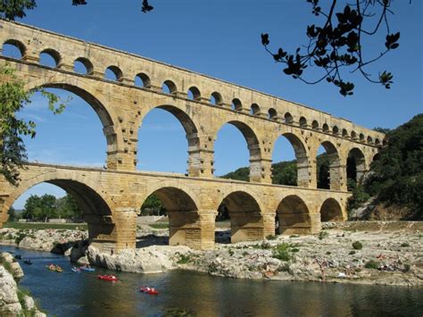 Bridge Construction Methods: Why Are Roman Bridges So Stable?