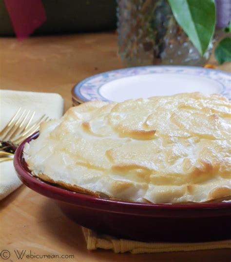 Sugar-Free Lemon Meringue Pie #SundaySupper | Webicurean