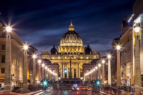 Vatican Night Tour with Dinner in the Pinecone Courtyard 2024 - Rome