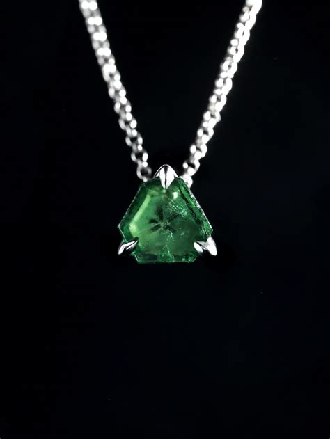 Emerald pendant