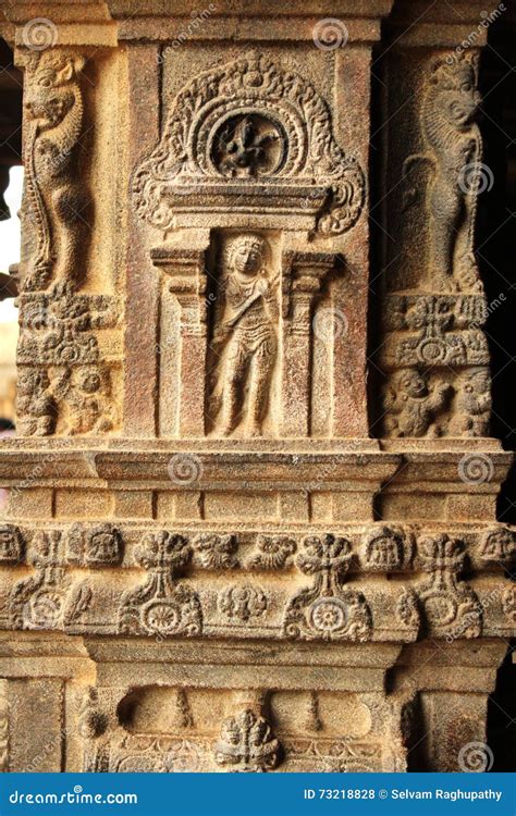 Ancient Temple Pillar Sculptures Stock Photo - Image of airavatesvara ...