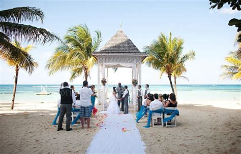 A destination wedding at Clubhotel Riu in Ocho Rios, Jamaica | Ocho ...