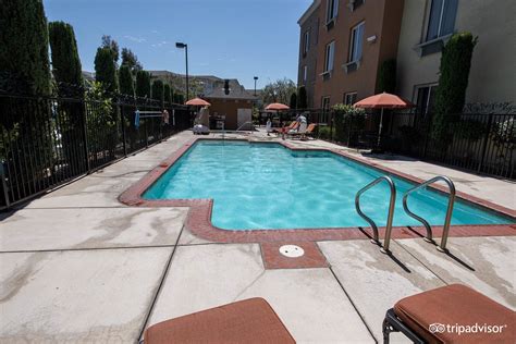 Ayres Hotel Seal Beach Pool: Pictures & Reviews - Tripadvisor