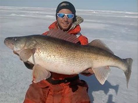 Ice Fishing: Walleye Ice Fishing