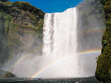 14 Breathtaking Waterfalls in Iceland | Iceland Vacation Destinations ...