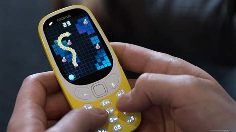 Playing Snake on the Nokia 3310 - The Verge