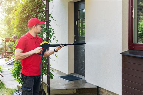 7 Benefits of House Pressure Washing