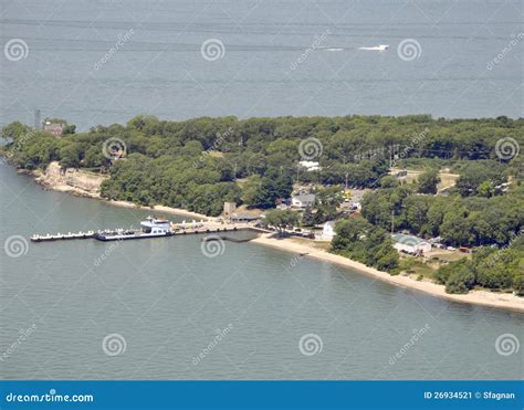 Put-in-Bay Ferry Terminal Stock Image - Image: 26934521