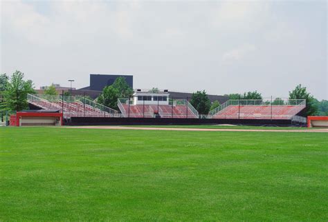 Bowling Green University : Outdoor Aluminum