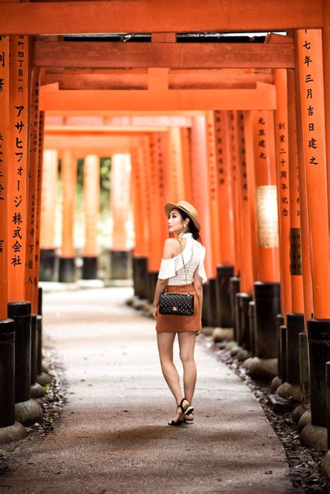 Why Everyone Needs to Visit Fushimi Inari Taisha - OF LEATHER AND LACE