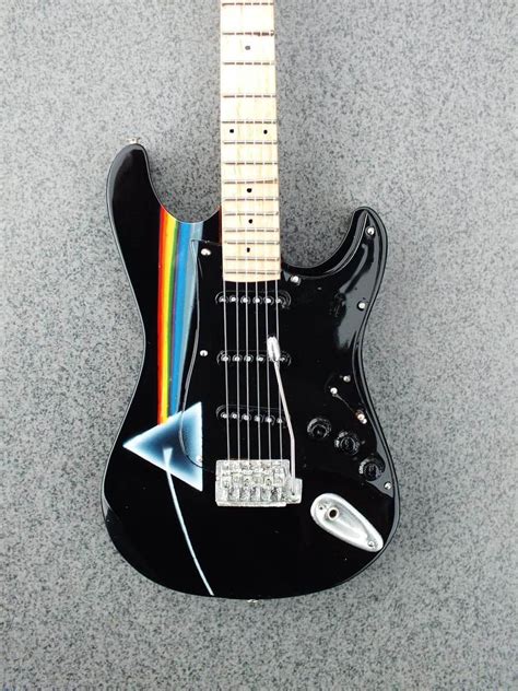 David Gilmour PINK FLOYD Miniature Guitar (RGM180) | Miniature guitars ...