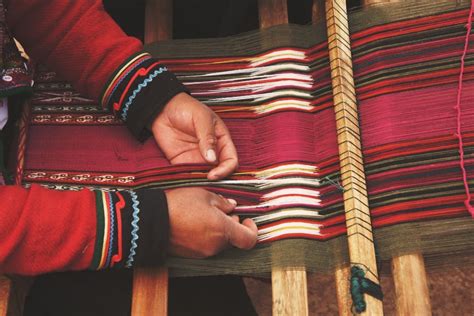 How Indian Designers are Helping Handloom Weavers