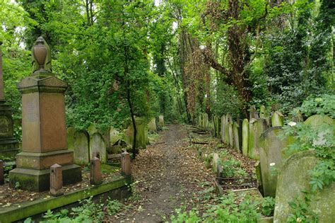 Tower Hamlets Cemetery Park | Cemeteries, Cemetery, Cemeteries photography