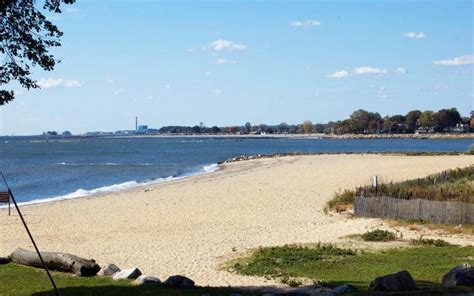 Sherwood Island State Park Beach / Connecticut / USA // World Beach Guide