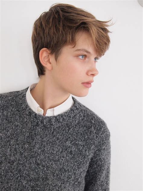 Benthe de Vries .jpg (825×1100) | Tomboy hairstyles, Androgynous ...