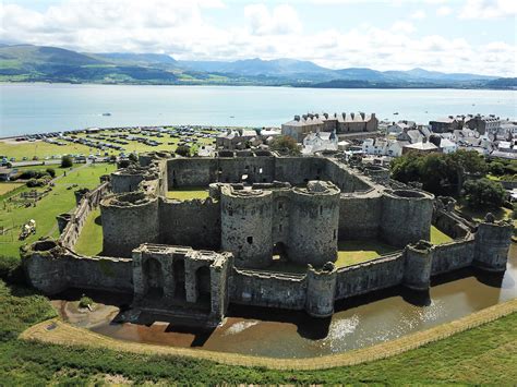 Beaumaris Castle | castle-finders.co.uk