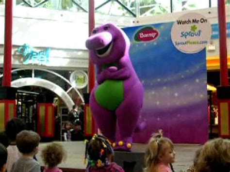 BARNEY LIVE IN NAVY PIER CHICAGO "I LOVE YOU" - YouTube